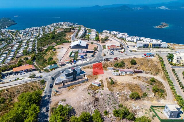 Merkezi Konumda, Denize Yakın 307 m² İmarlı Arsa Satılık